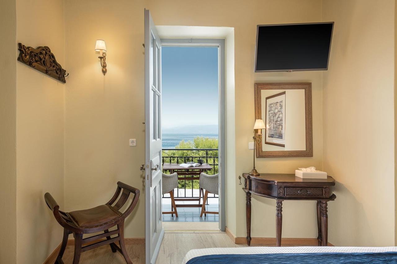 Four Seasons Hydra Luxury Suites Екстериор снимка