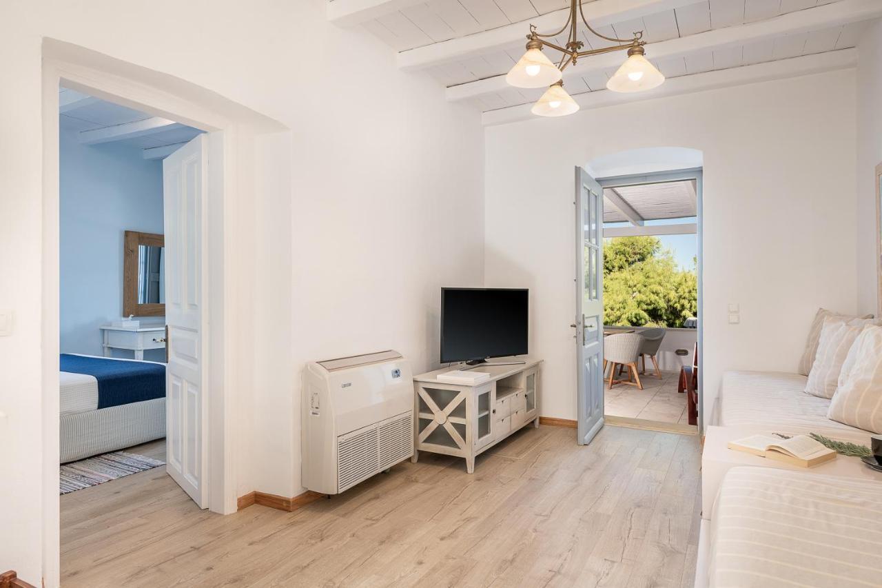Four Seasons Hydra Luxury Suites Екстериор снимка