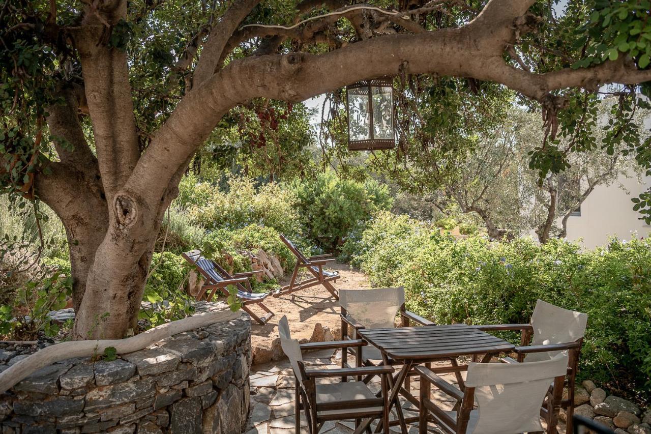 Four Seasons Hydra Luxury Suites Екстериор снимка