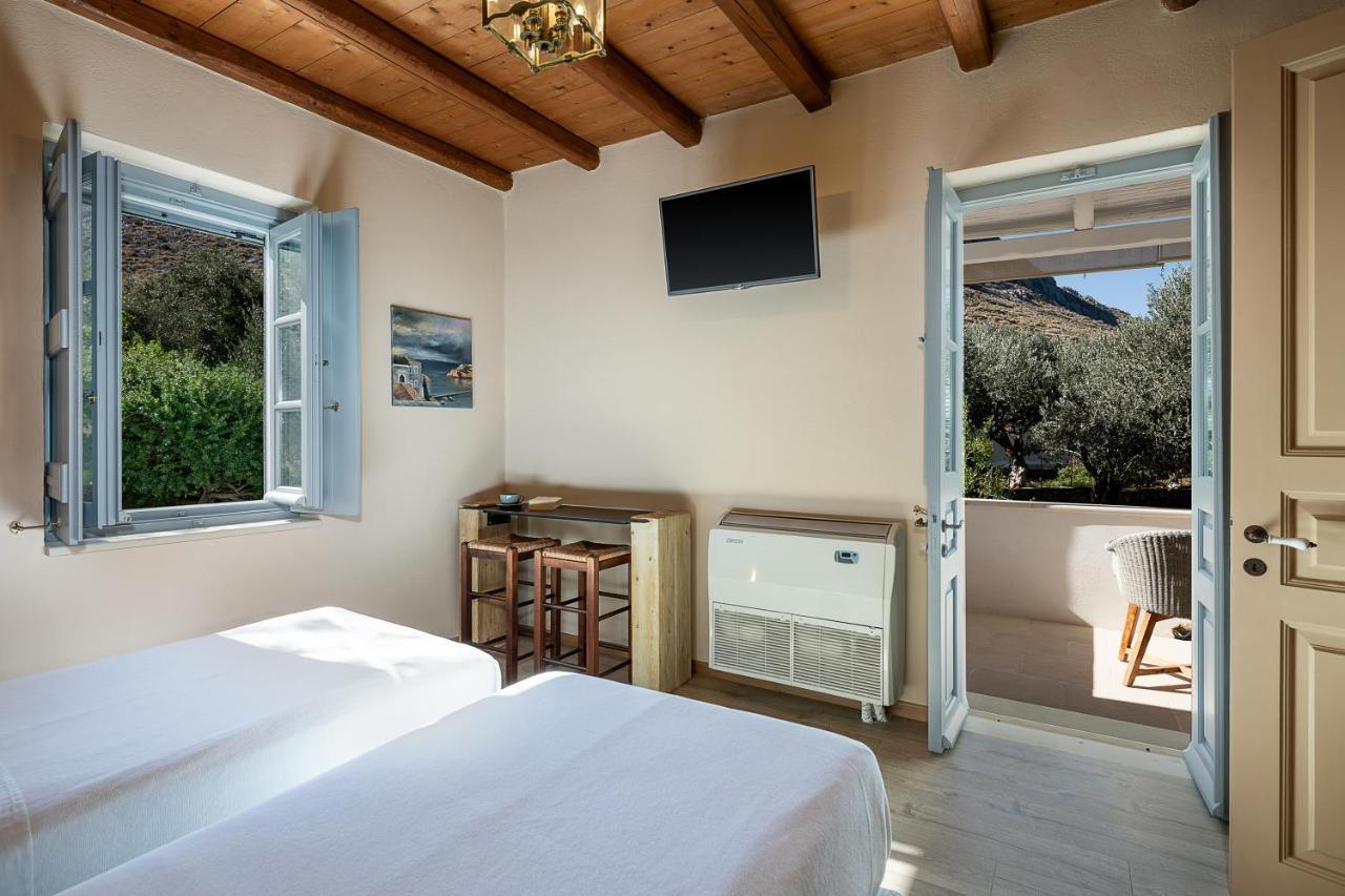 Four Seasons Hydra Luxury Suites Екстериор снимка