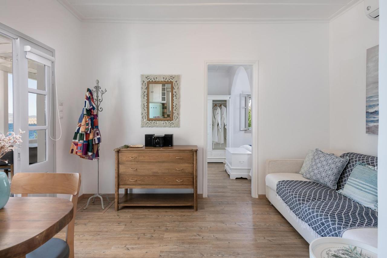 Four Seasons Hydra Luxury Suites Екстериор снимка