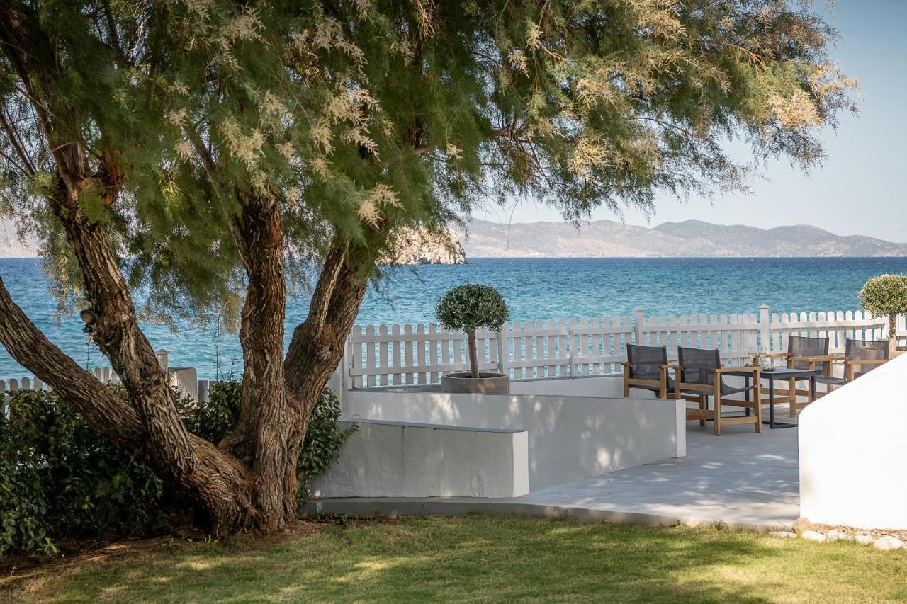 Four Seasons Hydra Luxury Suites Екстериор снимка
